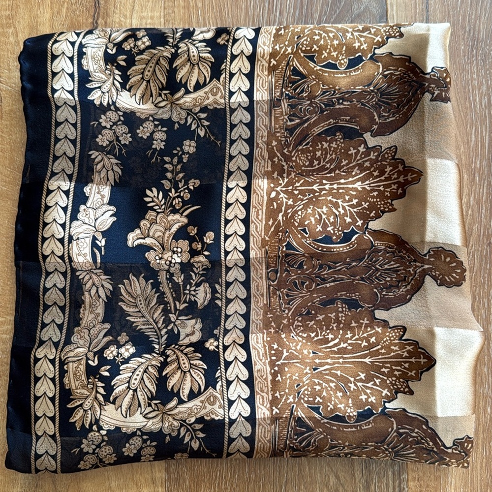 Dana Buchman Scarf